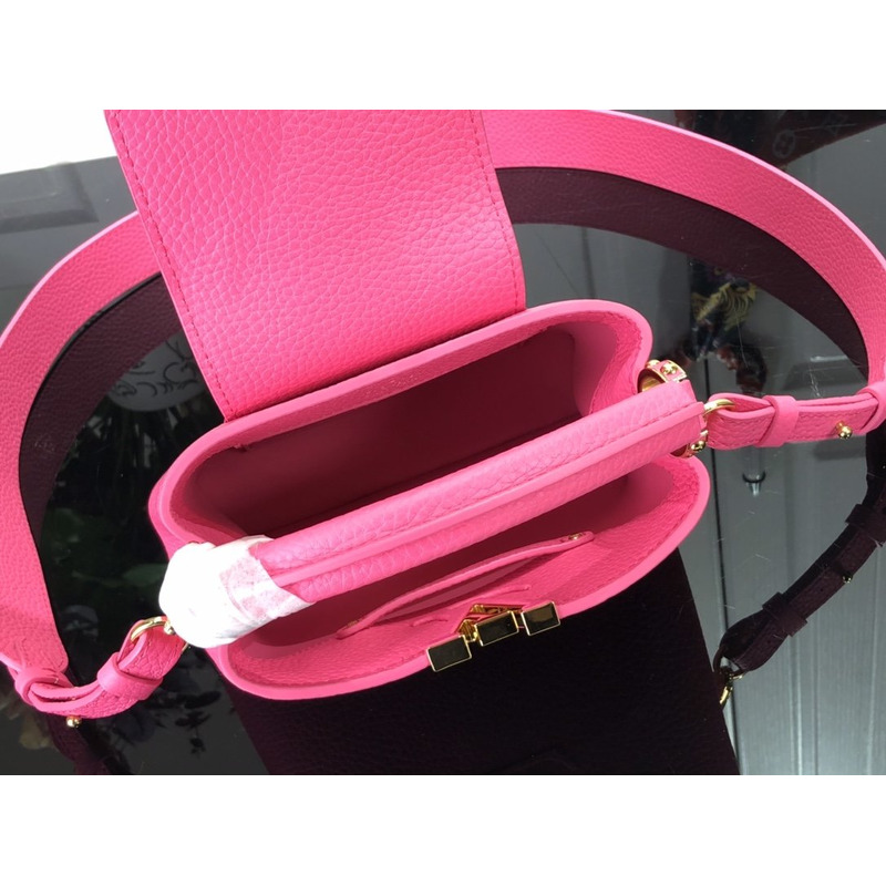 LV Capucines Mini Bag 21 x 14 x 8cm