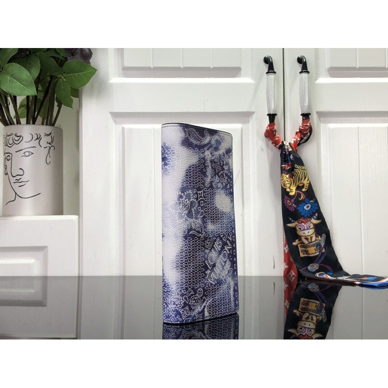 LV Brazza Wallet M81405