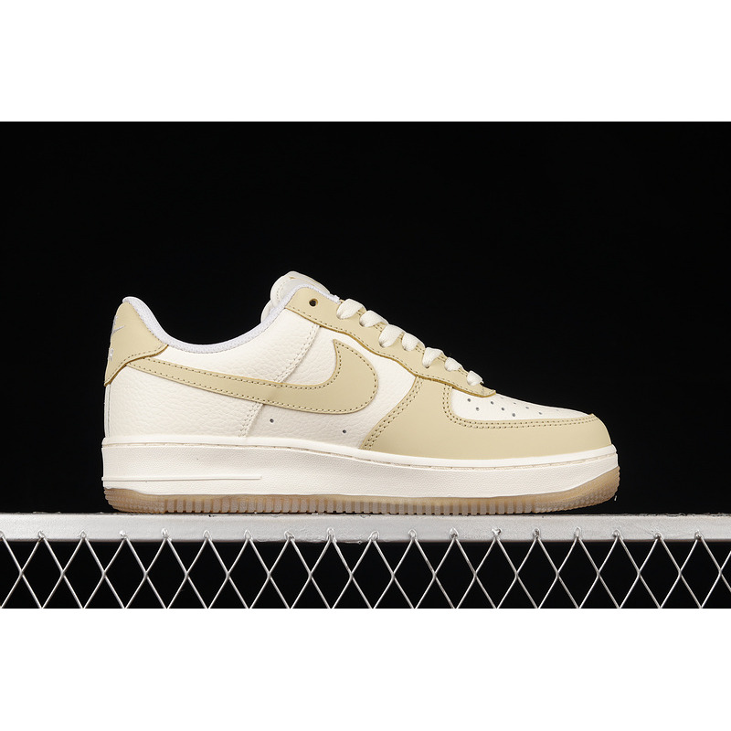 Nike Air Force 1 07 AA6902-700