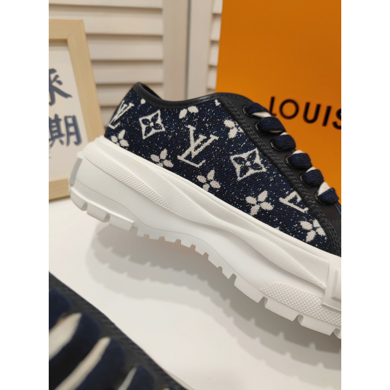 l**is V*t*n squad monogram sneaker black