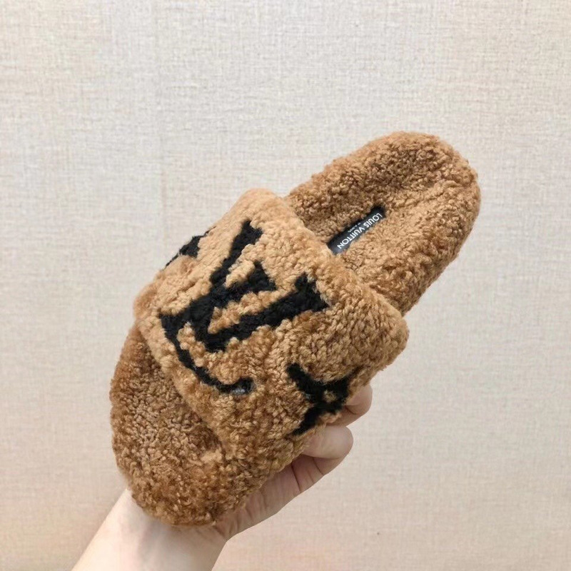 LV  Magnetic Slippers Brown