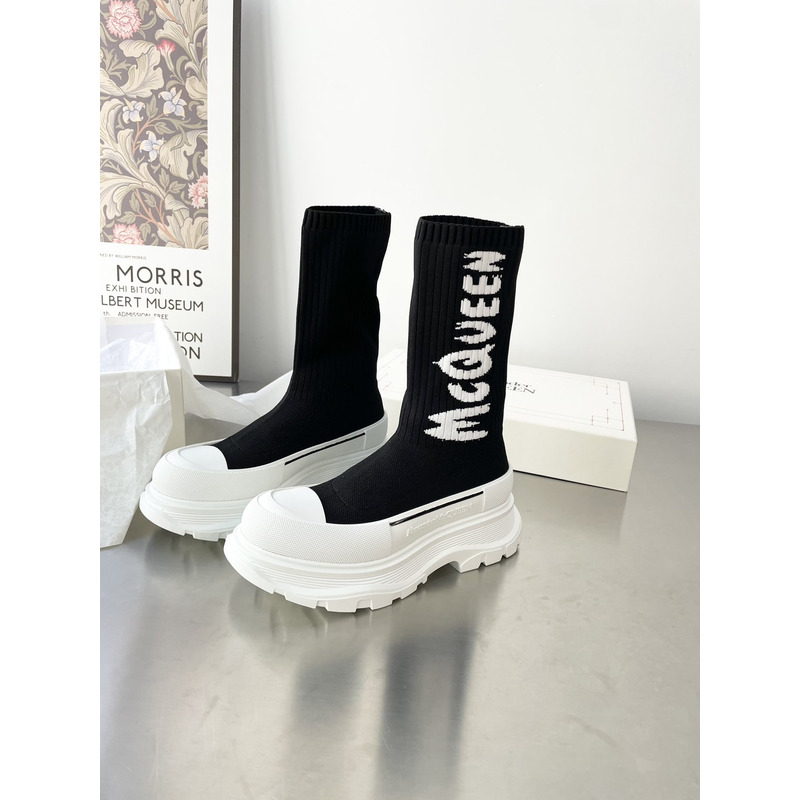 Alexander Mcqueen Graffiti Knitted Tread Slick Boot Black