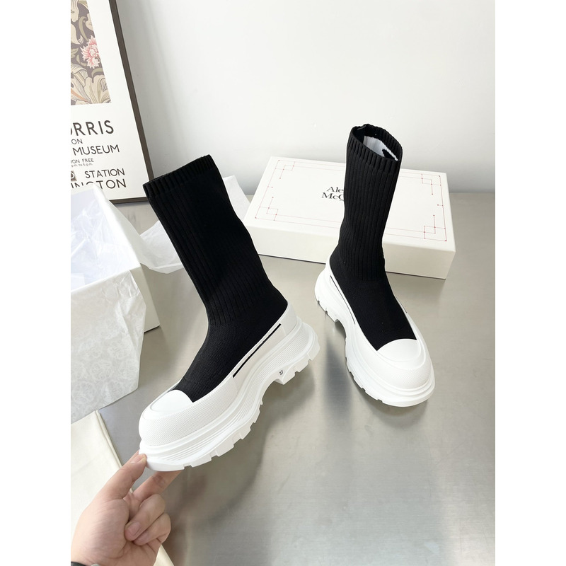 Alexander Mcqueen Graffiti Knitted Tread Slick Boot Black