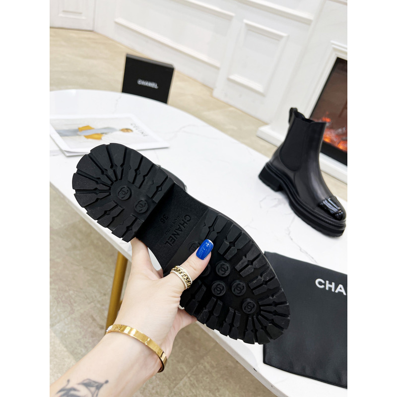 Ch*el chelsea boots in black