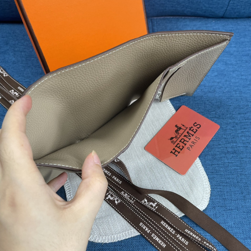 H**mes bearn compact wallet with palladium-plated 