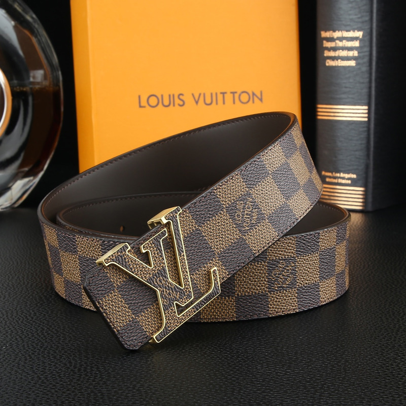 l**is V*t*n reversible brown