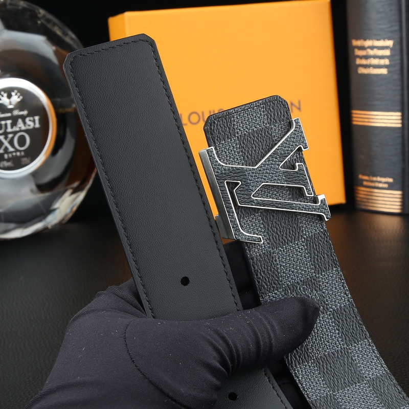 l**is V*t*n reversible belt grey