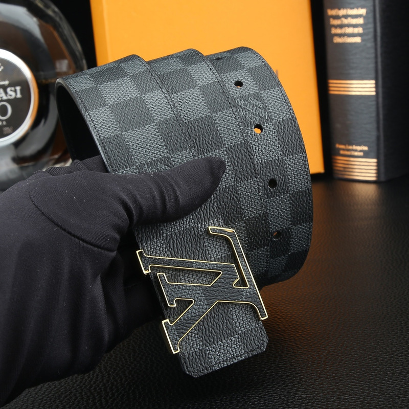 l**is V*t*n reversible belt grey