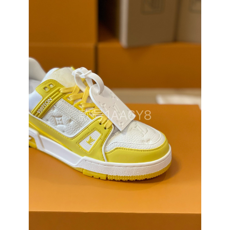 l**is V*t*n trainer sneaker low white yellow