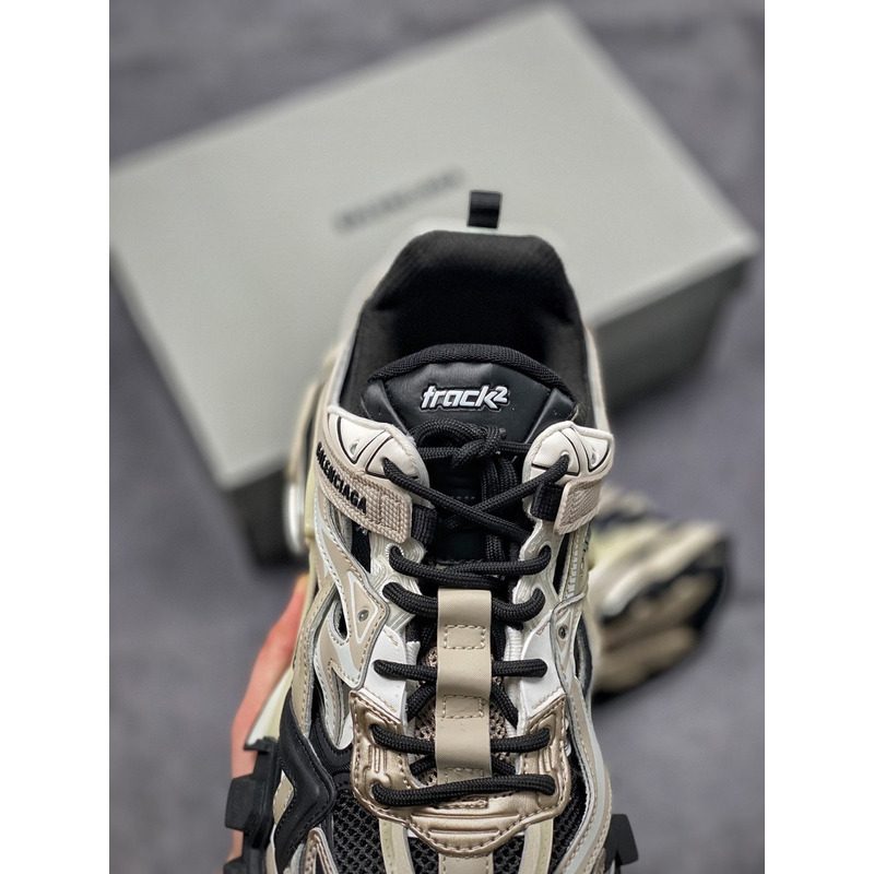 Ba*len*cia*ga mesh and nylon track 2.0 sneaker beige and black