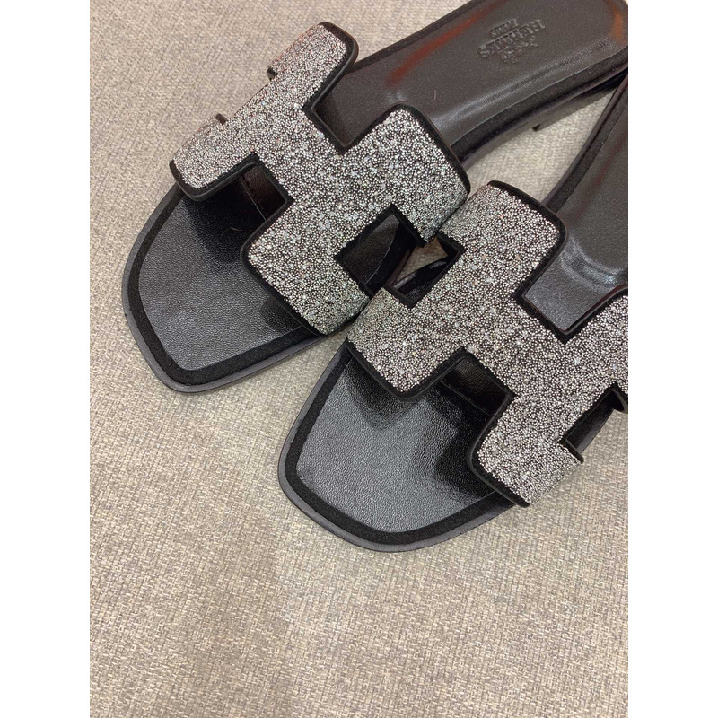 H**mes oran sandals in crystal powder