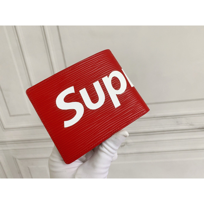 l**is v*t*n x S*p*e slender wallet epi wallet red