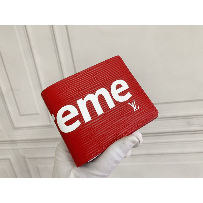 l**is v*t*n x S*p*e slender wallet epi wallet red