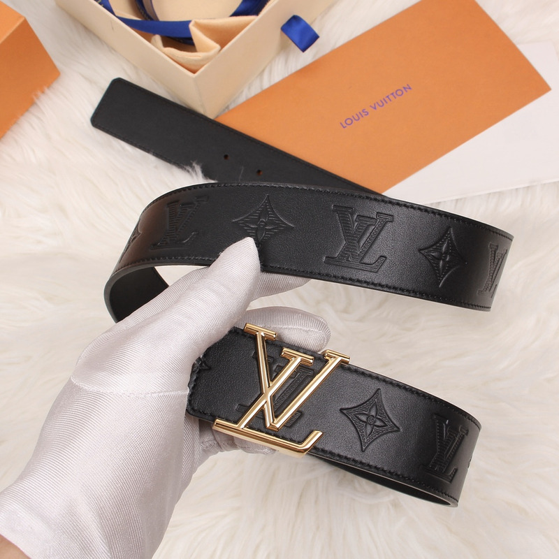 LV INITIALES 40MM HISTO BLACK LEATHER GOLD LV
