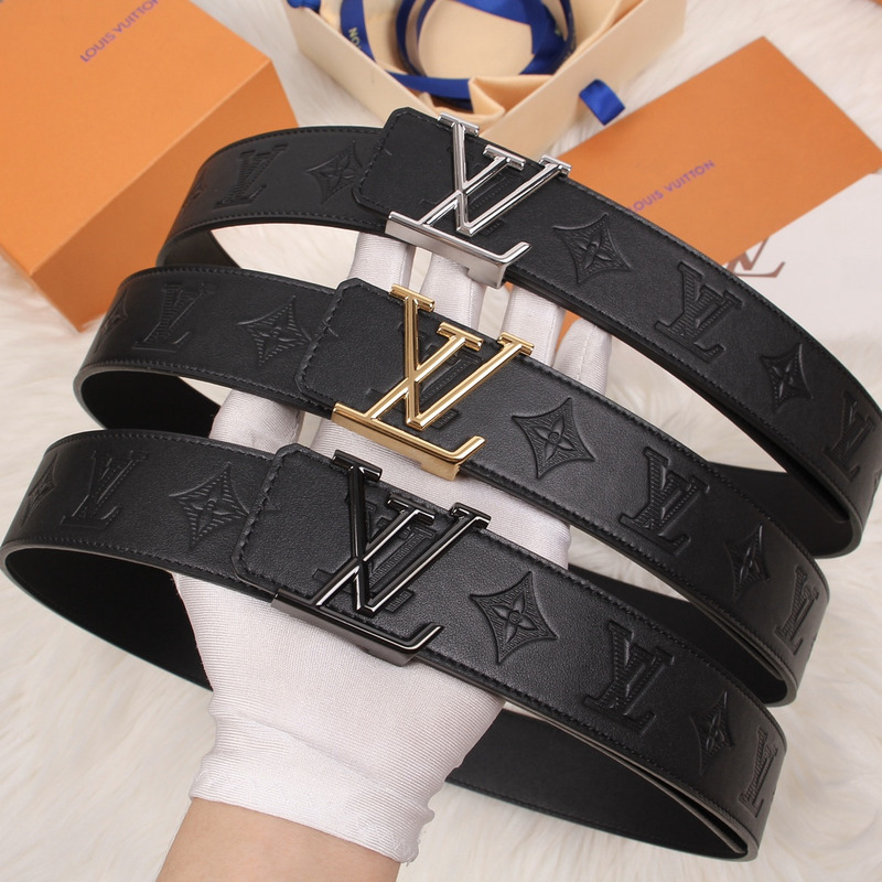 LV INITIALES 40MM HISTO BLACK LEATHER GOLD LV