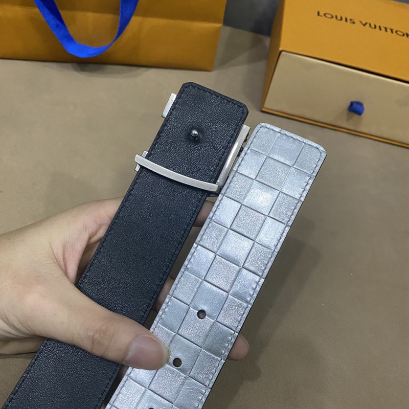 l**is V*t*n silver leather black flower