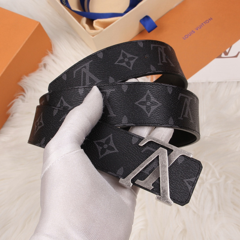 l**is V*t*n lv initiales silver buckle reversible belt