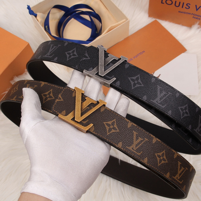 l**is V*t*n lv initiales silver buckle reversible belt