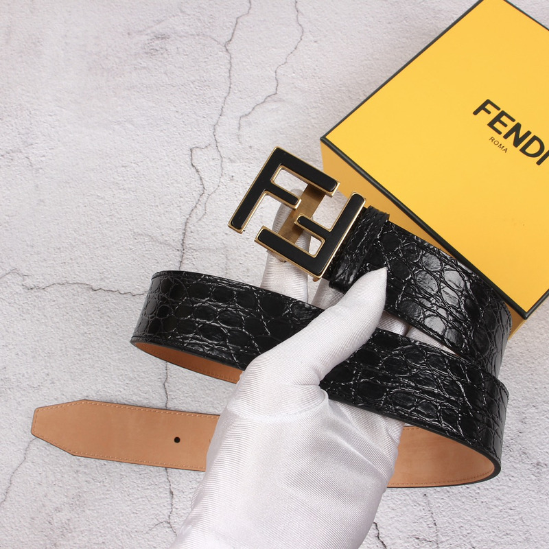 F**di leather belt gold black