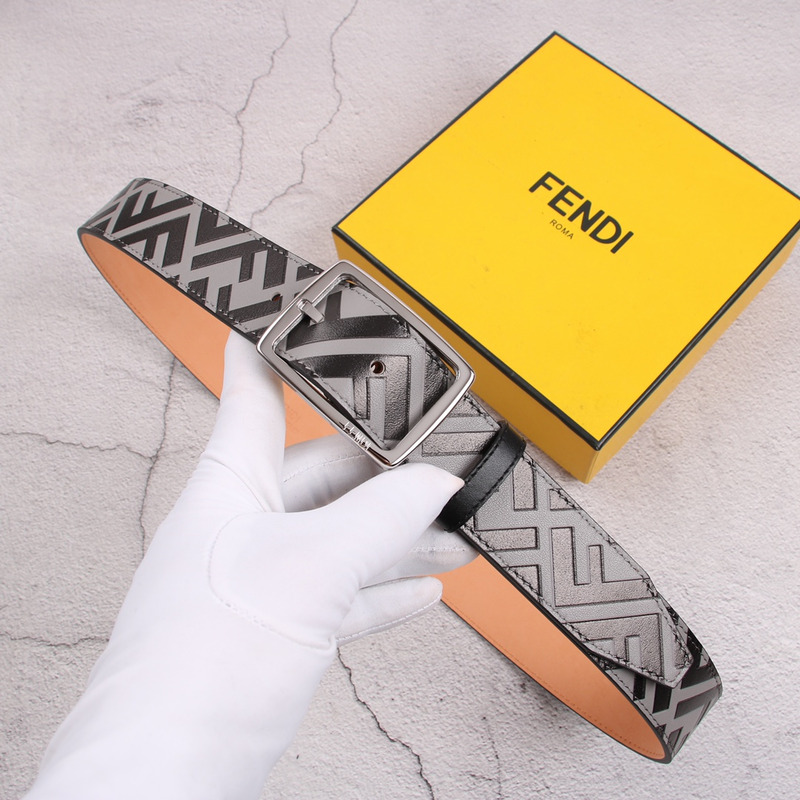 F**di leather sliver belt