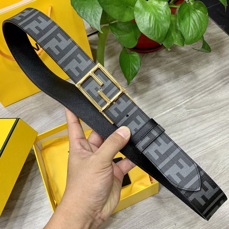 F**di leather belt gold