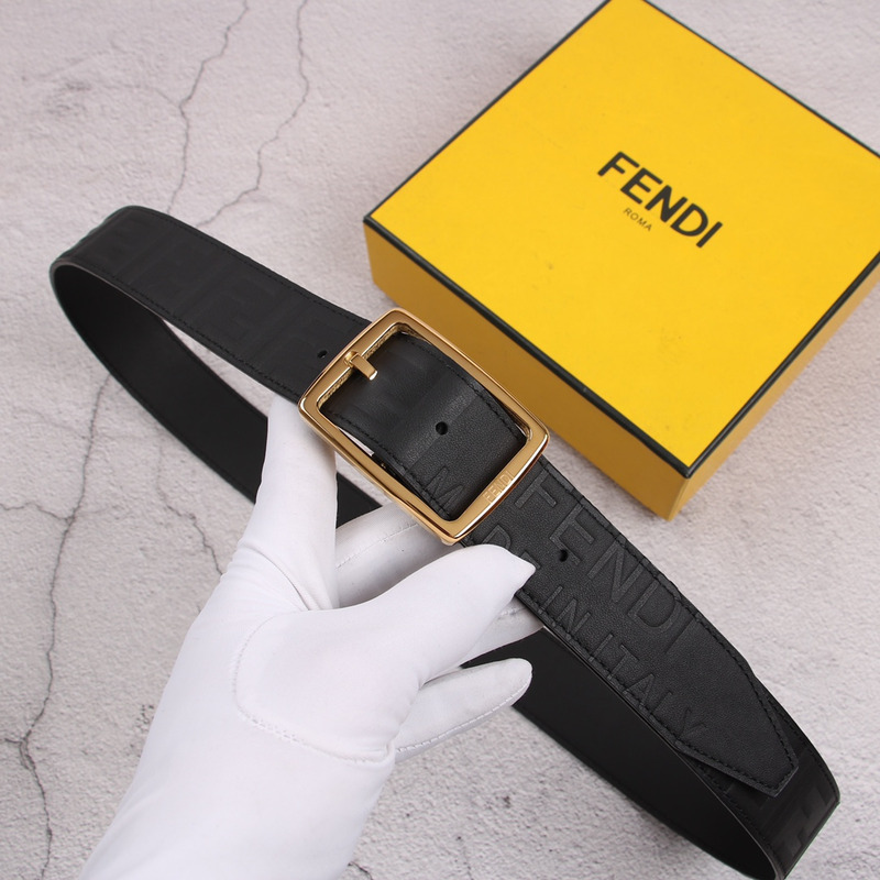 F**di gold logo belt