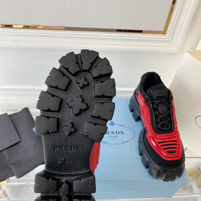 Pra*a cloudbust thunder sneaker black red