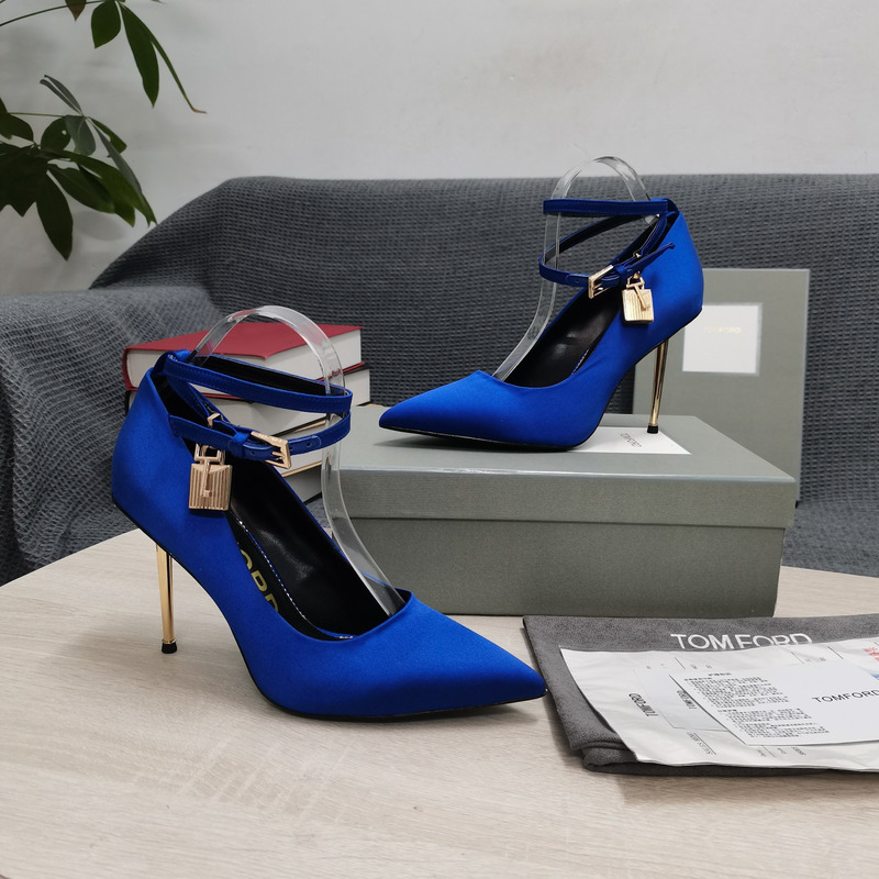 Tom Ford Padlock leather pumps in Dark Blue 10.5cm