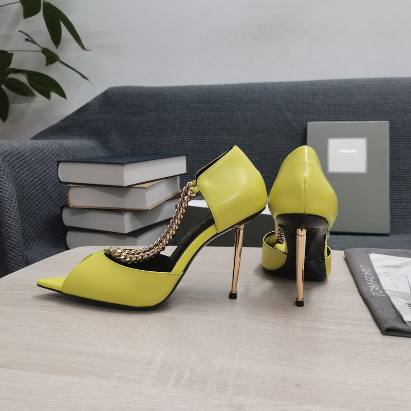 Tom Ford Wishbone Chain Peep-Toe Pumps in Yellow