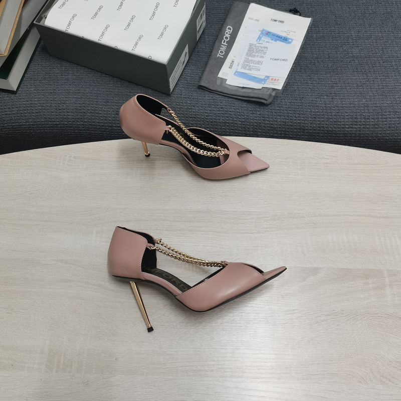Tom Ford Wishbone Chain Peep-Toe Pumps in Pink