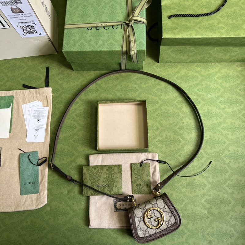 G*u*i G*u*i blondie card case wallet beige and ebony