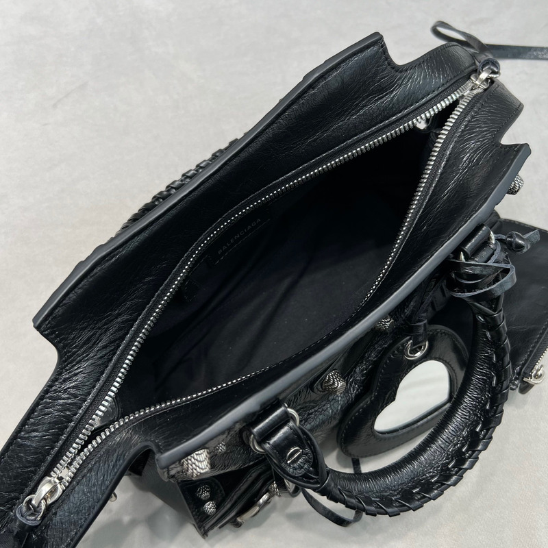 Ba*len*cia*ga neo cagole city shoulder bag black