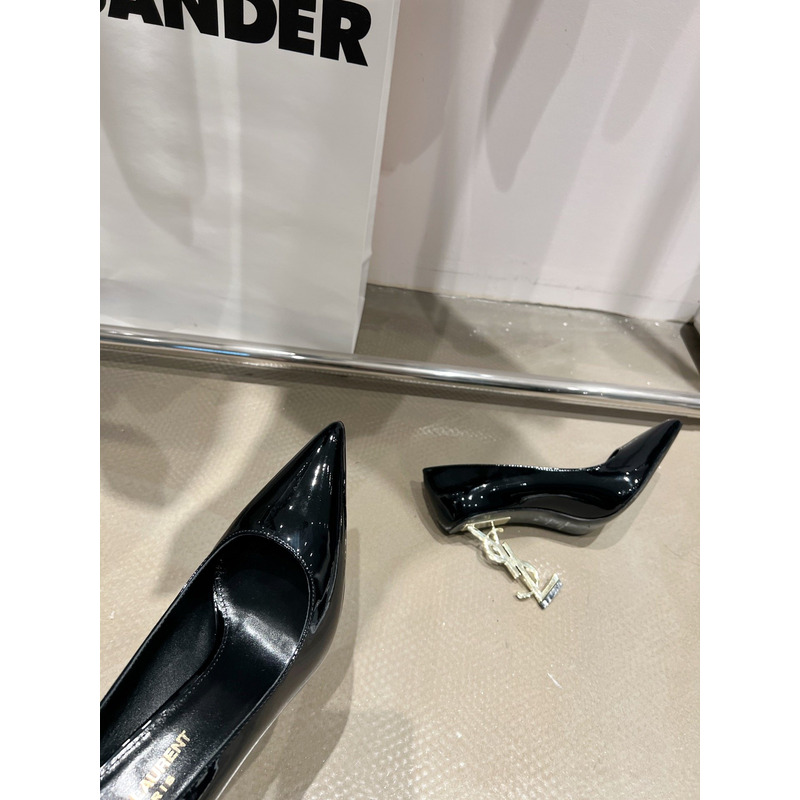 Saint Laurent Opyum Pumps In Patent Leather With Gold-Tone Heel