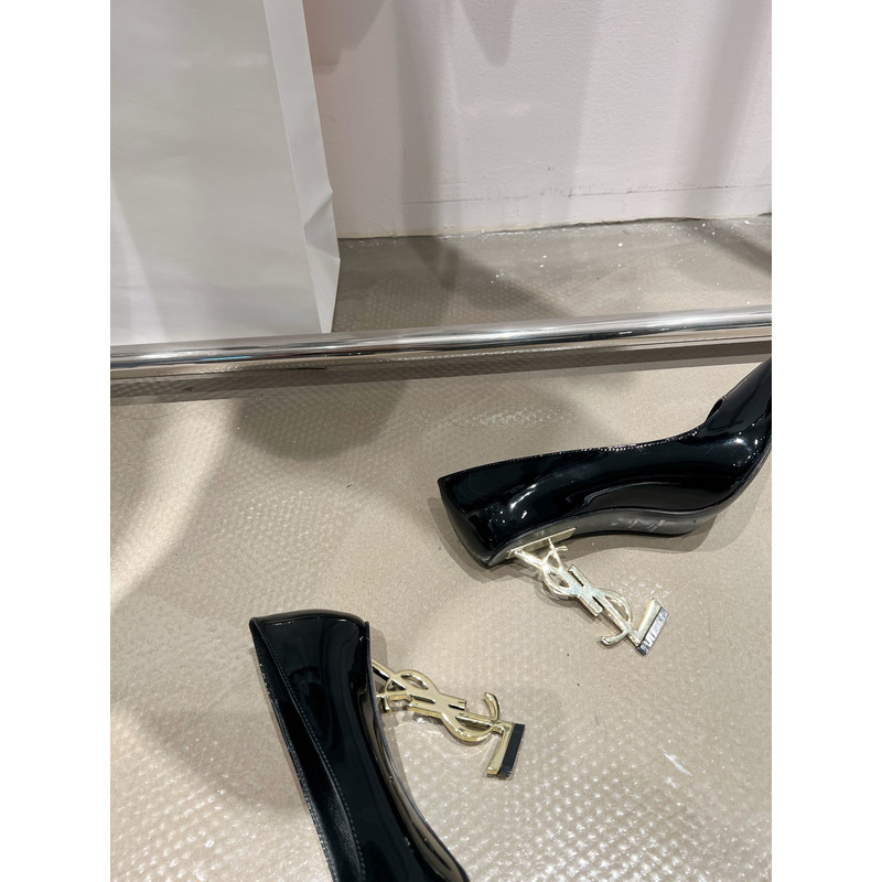 Saint Laurent Opyum Pumps In Patent Leather With Gold-Tone Heel