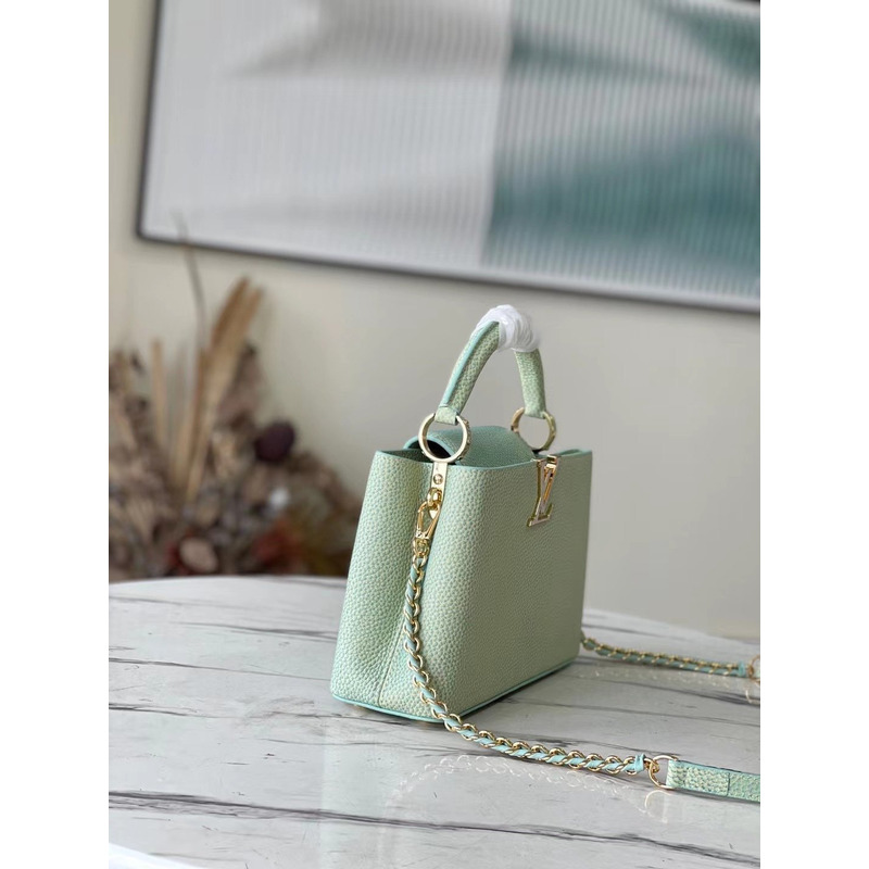 l**is V*t*n capucines bb green