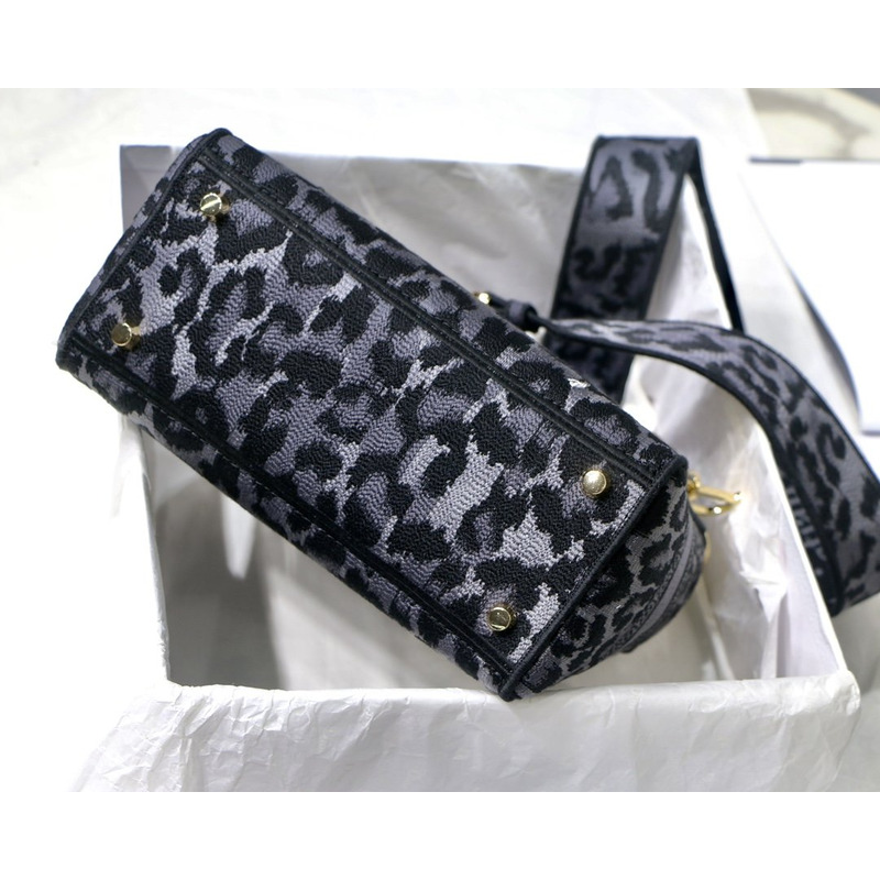 D*or lady d-lite bag gray mizza embroidery in gray