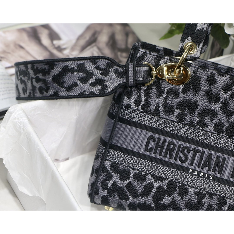 D*or lady d-lite bag gray mizza embroidery in gray