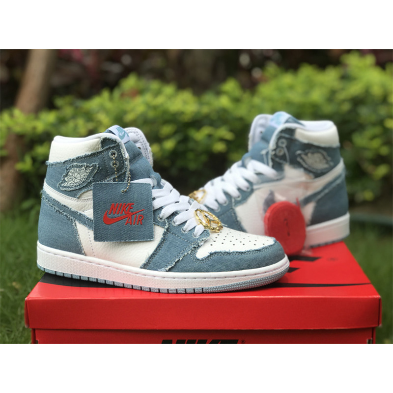 Nike Jordan Air Jordan 1 High OG Denim denim blue denim gold buckle high-top sneakers
