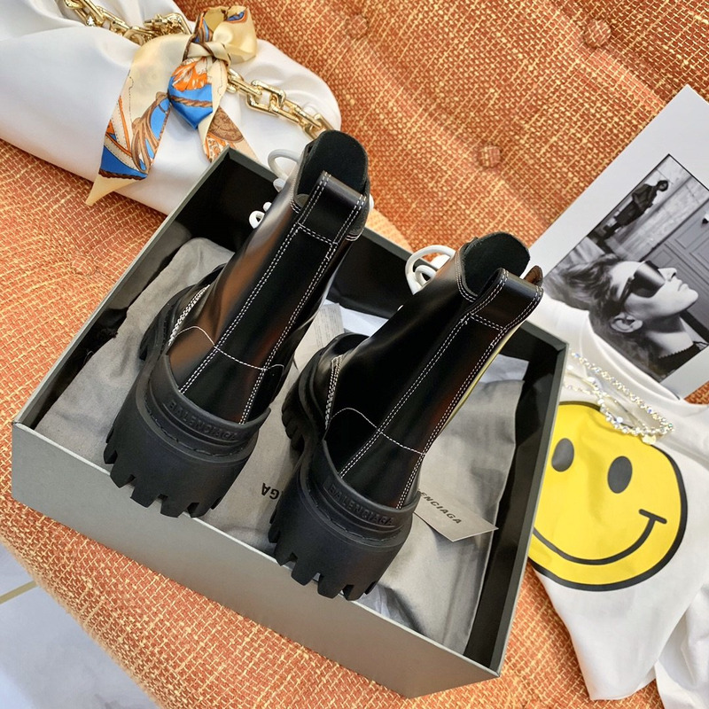 Ba*len*cia*ga wmns strike lace-up martin boots black/white