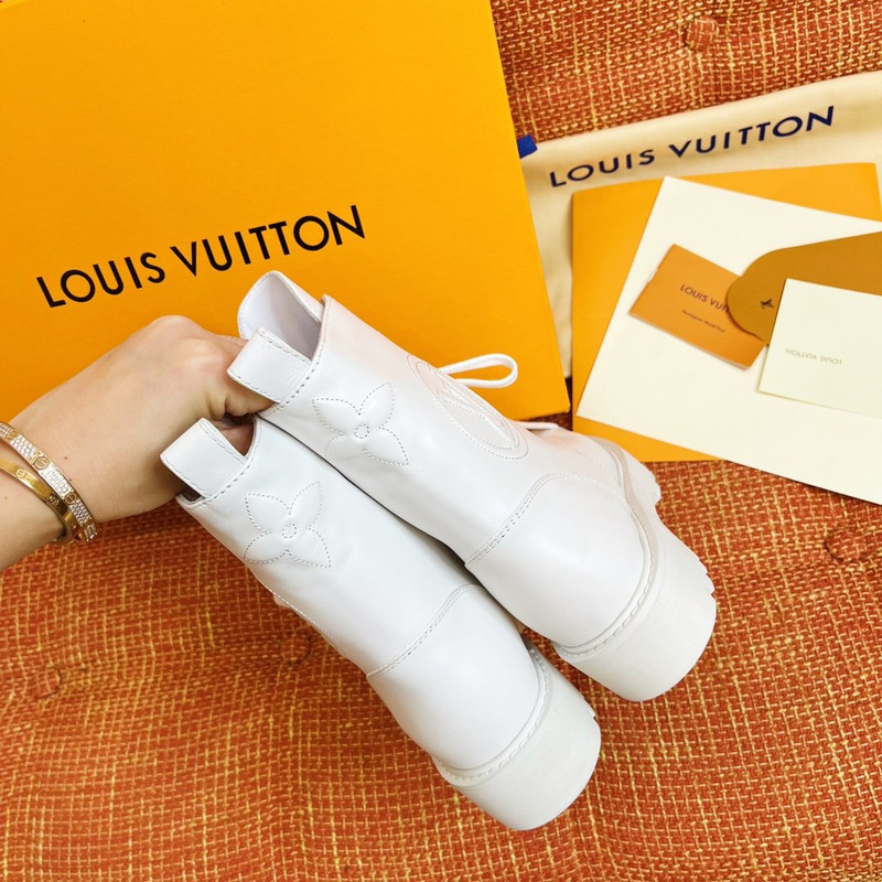 l**is V*t*n territory flat boots white