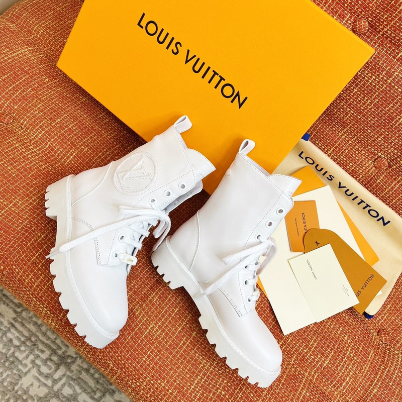 l**is V*t*n territory flat boots white