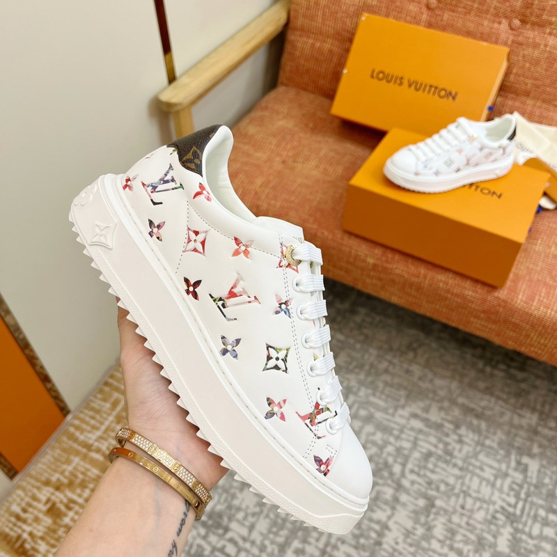 l**is V*t*n time out sneakers