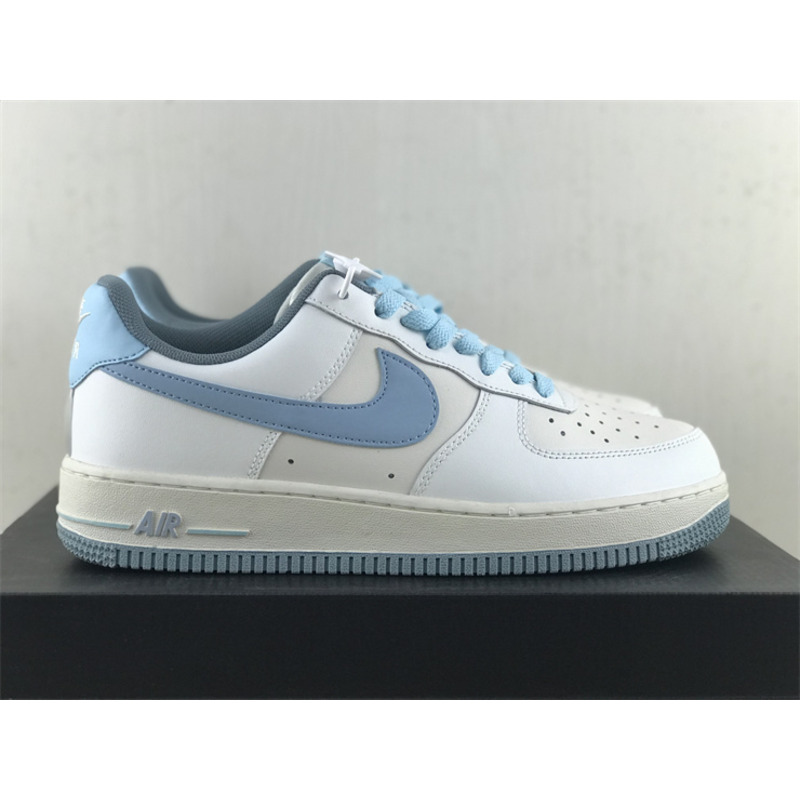 Nike Air Force 1 Low