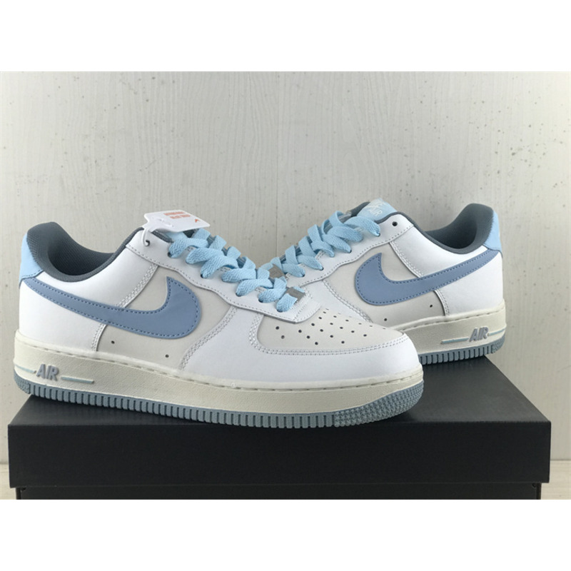 Nike Air Force 1 Low