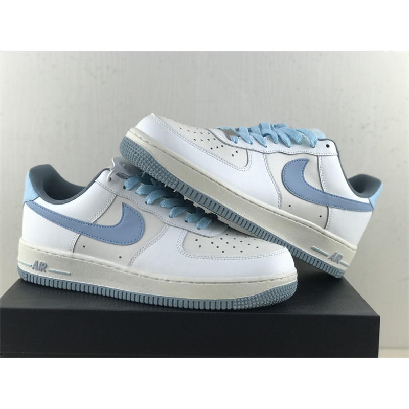 Nike Air Force 1 Low