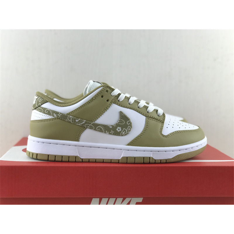 Nike Dunk Low Essential "Paisley" sneakers in White and Barley