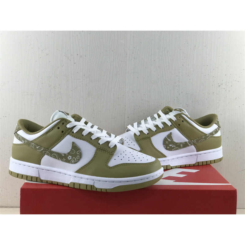 Nike Dunk Low Essential "Paisley" sneakers in White and Barley