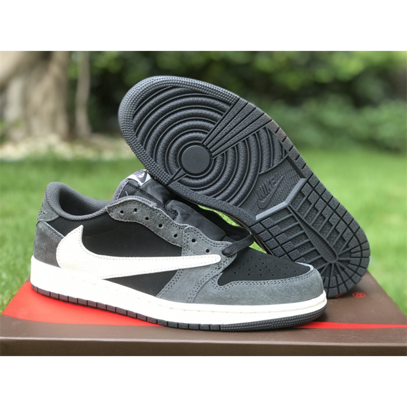 Jordan Travis Scott x Fragment x Nike Air Jordan 1 Low in Black White