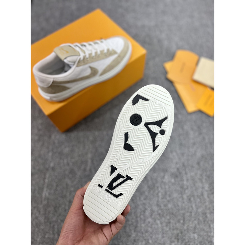 air force 1 x l**is V*t*n sneakers