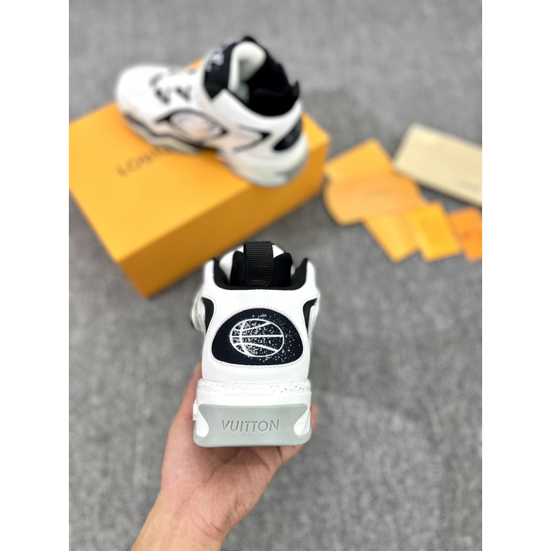 l**is V*t*n trainer 2 sneakers